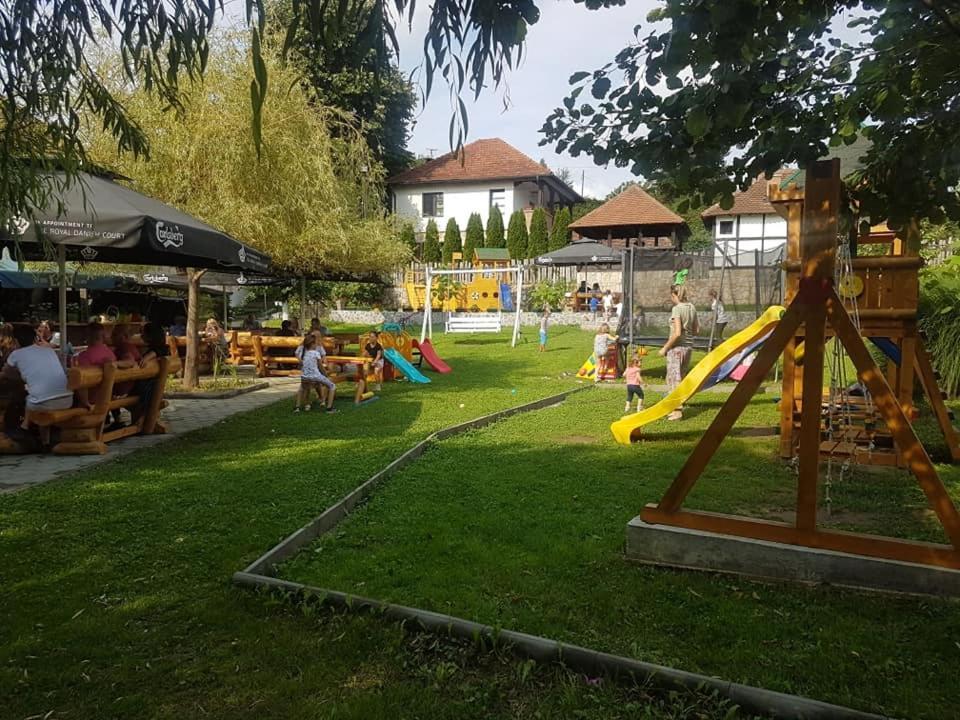 Restoran,,Vuk,, Trsic Bed and Breakfast Buitenkant foto